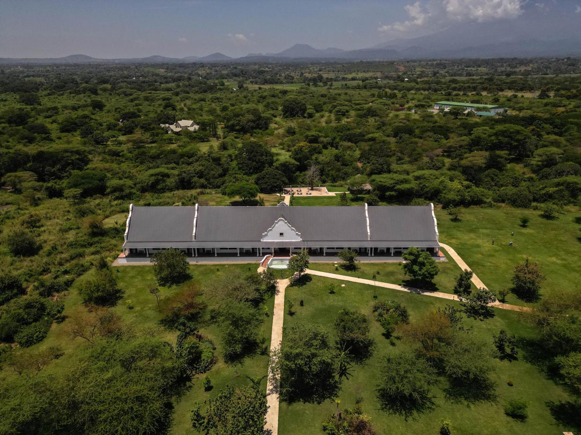 Kili Seasons Hotel Аруша Екстер'єр фото